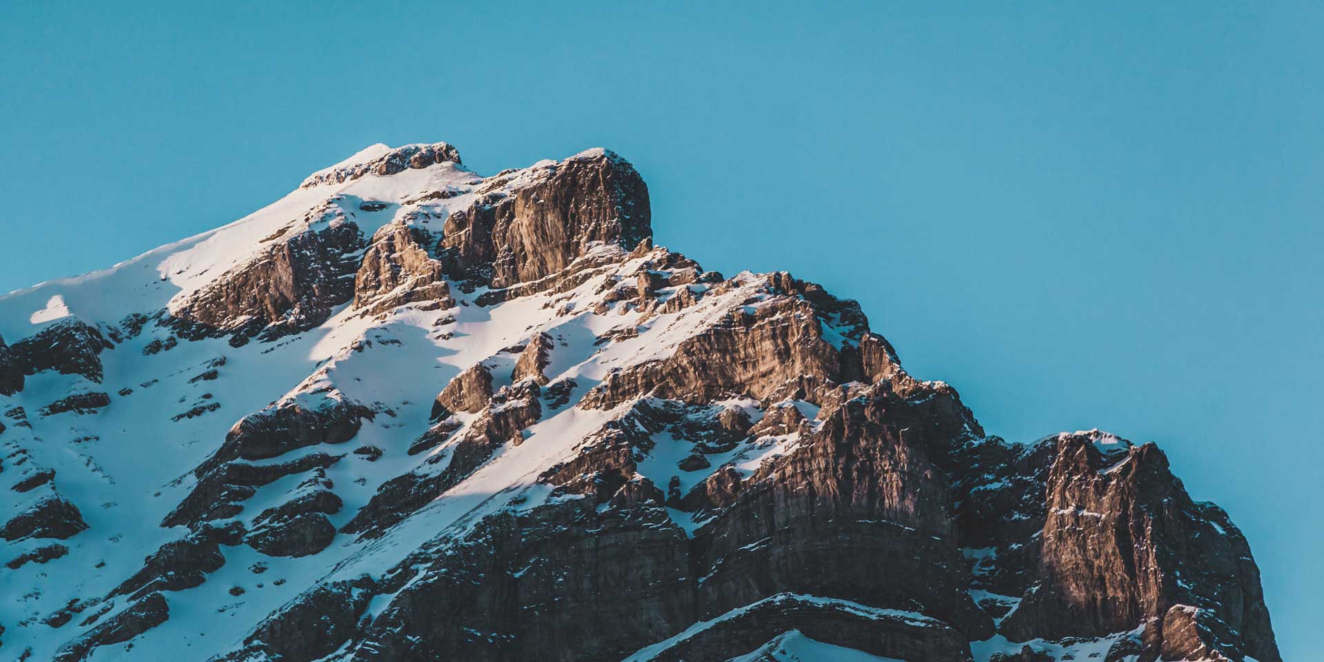 Banff-mountain-in-dusk.jpg