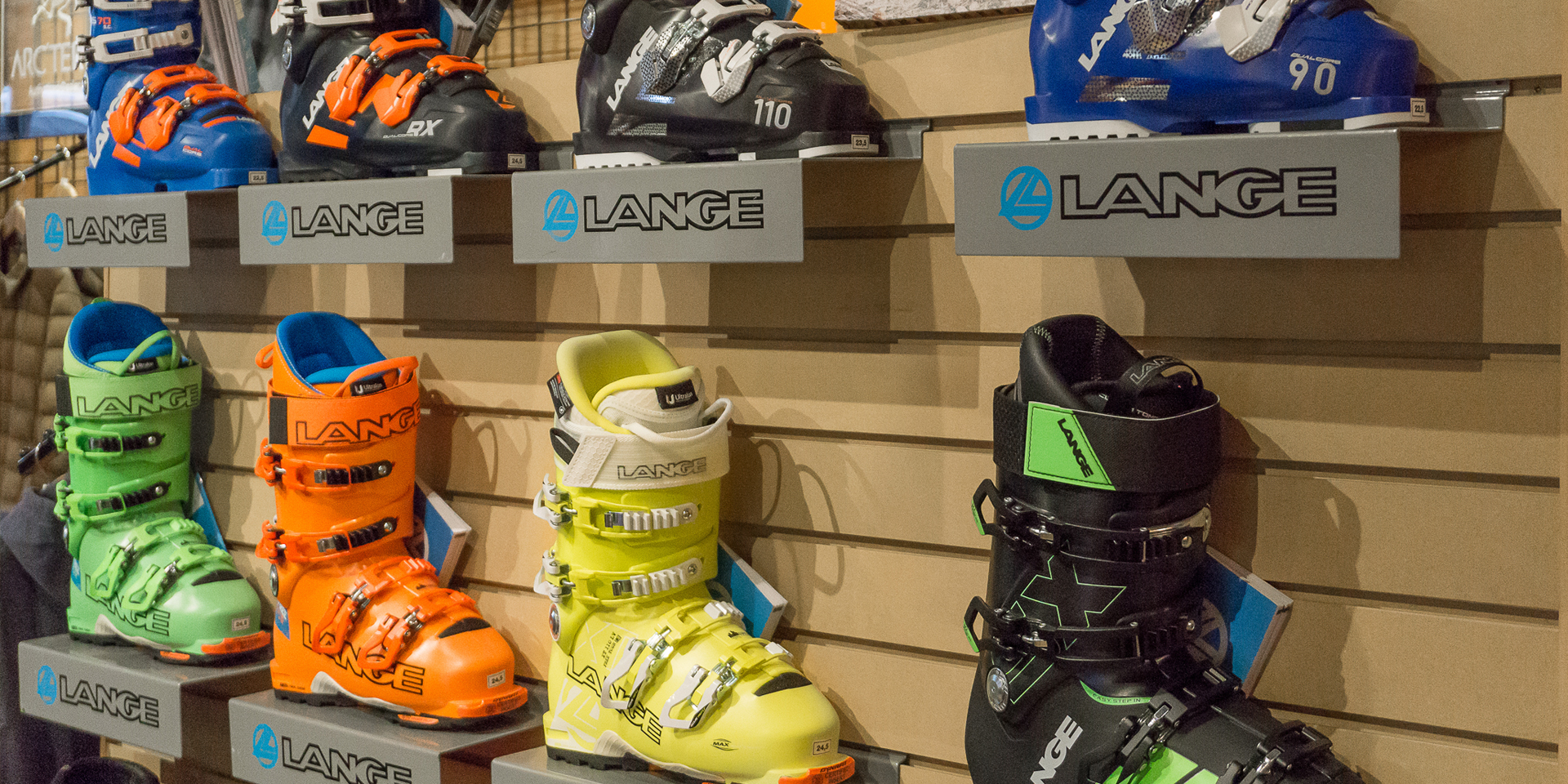 Ski-Store-Banff.jpg